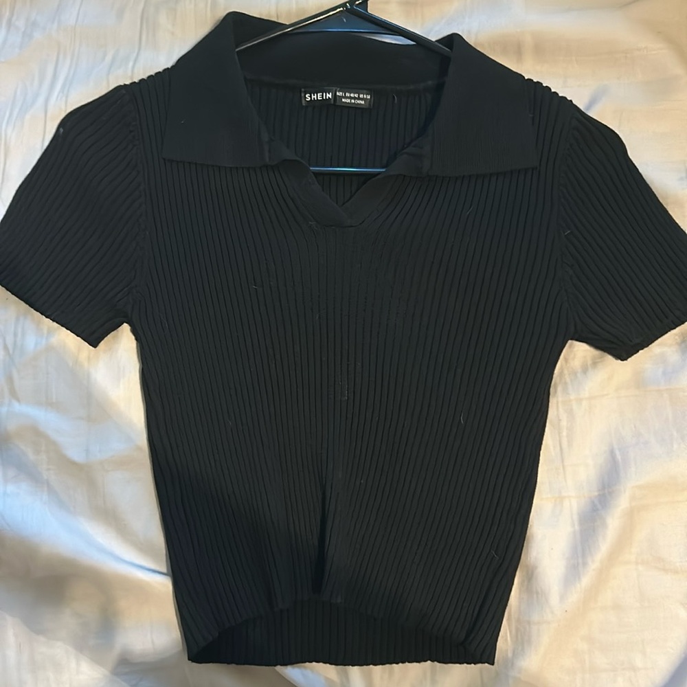 Collared black crop top